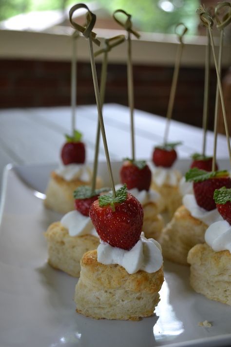 Miniature Strawberry Shortcakes – Minced Party Snacks Easy Appetizers, Miniature Strawberry, Strawberry Shortcake Skewers, Mini Strawberry Shortcake, Menu Suggestions, Party Food Menu, Finger Snacks, Strawberry Shortcakes, Snacks Easy