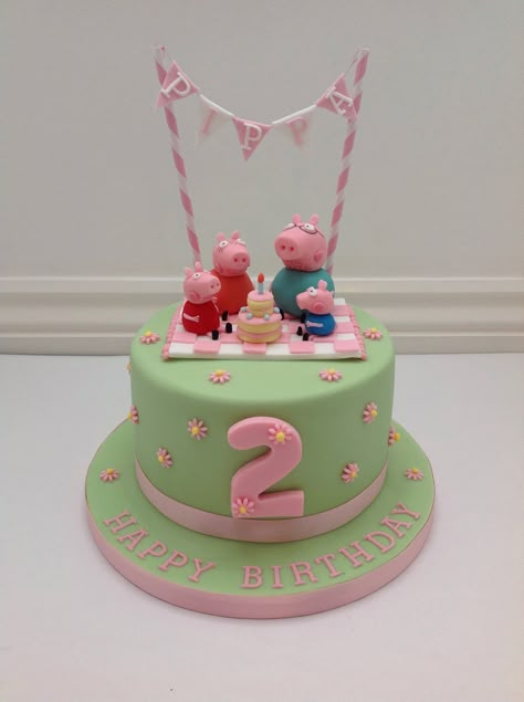 A Peppa Pig Picnic and Bunting Cake by Fancy Fondant Tortas Peppa Pig, Peppa Cake, Pig Cakes, Peppa Pig Birthday Cake, Cake Fancy, Bunting Cake, Peppa Party, Pig Birthday Cakes, 2nd Birthday Cake