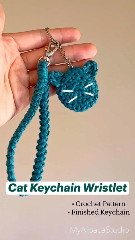 Crochet Cat Keychain Tutorial, Fast Crochet Keychain, Cat Keychain Crochet, Crochet Cat Keychain, Minimalist Crochet, Crochet With Cotton Yarn, Picture Tutorial, Crochet Keychain Pattern, Keychain Wristlet