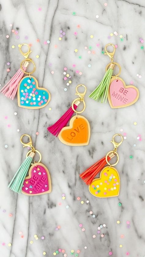 Kailo Chic® Kara Whitten’s Instagram video: “The cutest DIY clay cookie heart keychains! I used oven bake polymer clay, and faux clay sprinkles (you can grab them on etsy or at…” Cookie Heart, Oven Bake Polymer Clay, Crafts By Month, Bake Polymer Clay, Crafts By Season, Clay Sprinkles, February Crafts, Clay Crafts For Kids, Diy Crafts For Teens