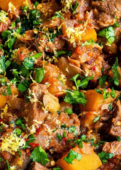 This Slow Cooker Lamb Stew is pure comfort food. Tender lamb cooked with vegetables, capers and olives - a perfect one-pot lamb stew recipe. #slowcooker #lambstew Diced Lamb Recipes Slow Cooker, Slow Cooker Lamb Roast, Dinner Soup Recipes, Slow Cooker Stew Recipes, Lamb Casserole, Grilled Dinner Recipes, Lamb Stew Recipes, Mediterranean Foods, Slow Cooker Lamb