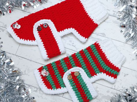 Crochet Dog Pajamas Free Pattern, Crochet Dog Sweater Free Pattern Christmas, Crochet Dog Santa Hat Free Pattern, Dog Sweater Crochet Pattern Free, Crochet Easy Patterns, Doggie Sweaters, Crochet Dog Sweater Free Pattern, Pet Crochet, Pet Outfits