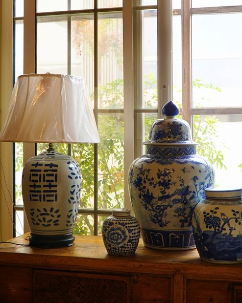 There's something so magical about Chinese blue and white porcelains because they bring history, art, and a sense of calm to any space. 💙🤍 *swipe to see more*
.
A timeless treasure that feels like home. Ready to add a piece of this beauty to your home? ✨ DM us now! 
.
#BlueAndWhitePorcelain #TimelessCharm #blueandwhitedecor #blueandwhitehome #chinesedecoration #chinesedecor #dubaihomes #dubaiinterior #chinoiseriechicstyle #chinoiseriedecor #uaehomedecor #dubailuxuryliving #dubailuxuryhomes  #... Chinoiserie Decorating, Chinese Decor, Dubai Luxury, Chinese Blue, Feels Like Home, History Art, Timeless Treasures, White Porcelain, Luxury Living