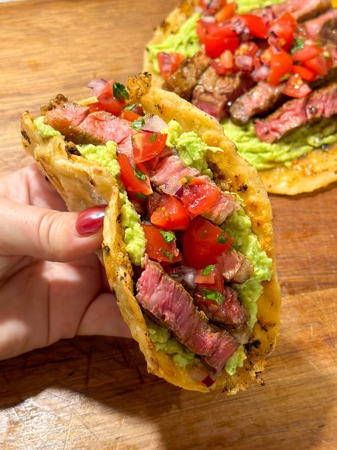 Easy Cheesy Chipotle Steak Tacos Recipe Teriyaki Chicken Ramen, Pork Wonton Recipe, Creamy Honey Mustard Chicken, Chipotle Steak, Steak Taco Recipe, Smashed Potatoes Recipe, Chicken Ramen, Creamy Mash, Wonton Recipes