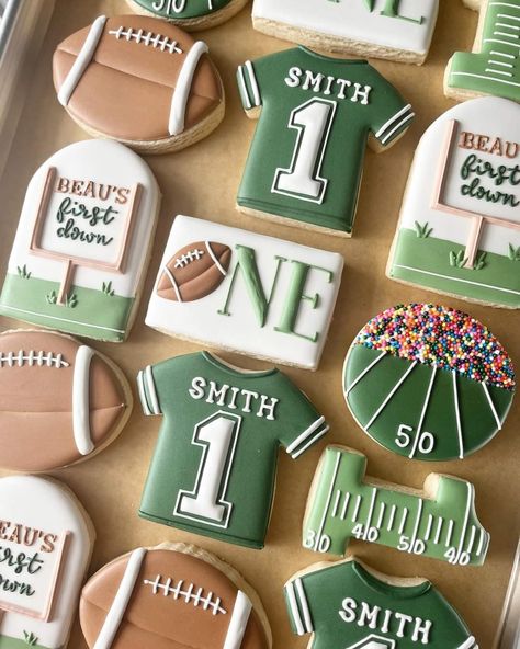 First Down Football Birthday Party Cake, First Football Birthday Party, Number 1 Draft Pick Birthday, One Year Down First Birthday, 1st Year Down Football Cookies, First Down Smash Cake, First Year Down Football Birthday Decorations, Football Theme 2nd Birthday, First Year Down Football Cookies