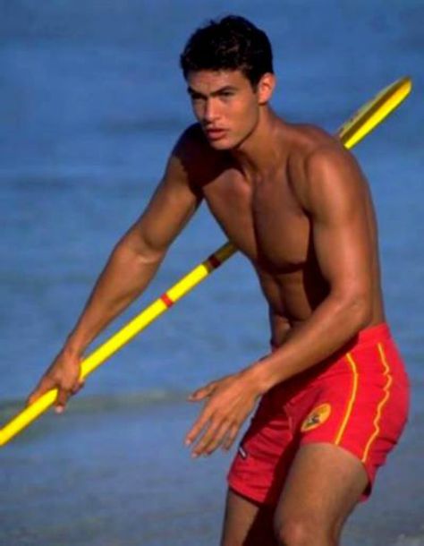 Jason Momoa Baywatch Hawai'i Flashback Jason Momoa Baywatch, Baywatch Hawaii, Jason Momoa Lisa Bonet, Polynesian Men, Jason Momoa Aquaman, Baywatch, Jason Momoa, Attractive Guys, Shirtless Men