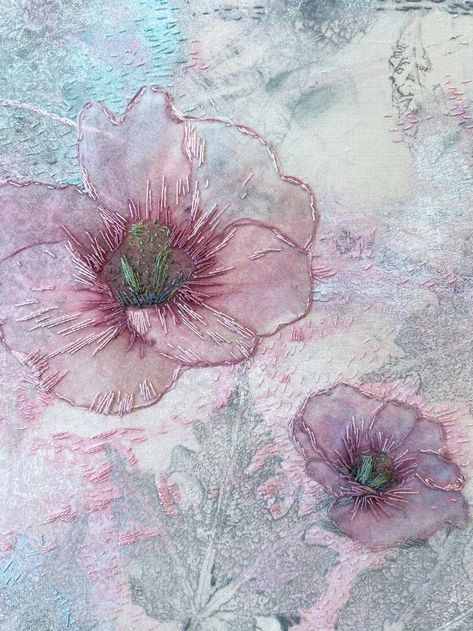 Botanical Textiles, Sue Hotchkis Textiles, Textiles Flowers, Flowers Texture, Flower Textiles, Embroidered Photo Art, Embroidered Photo, Textiles Sketchbook, A Level Textiles