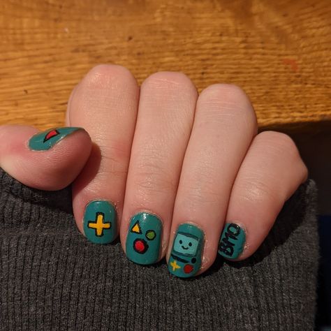 Adventure Time Nail Designs, Adventure Time Nails Acrylic, Bmo Adventure Time Art, Vampire Nail Designs, Regular Show Nails, Bmo Nails, Adventure Time Nail Art, Adventure Time Makeup, Tattoos Adventure Time