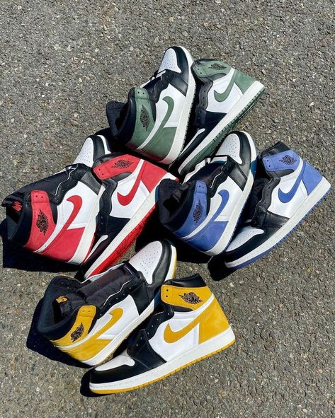 Air Jordan 1 Collection, Jordan 1 Colorways, Jordan 1 Collection, High Vibes, Trending Sneakers, Sneaker Games, Air Jordan 1 High, Jordan 1 High, Air Jordan 1