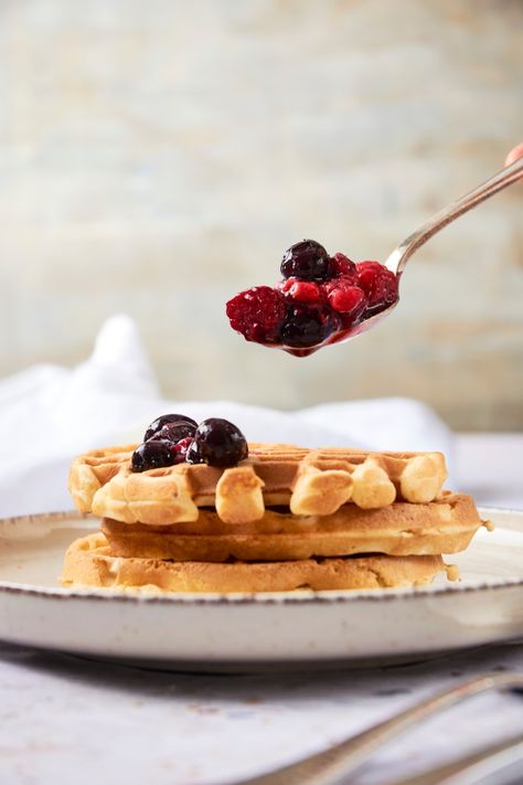 Copycat Waffle House Waffles Recipe Copycat Waffle House Waffles, Waffle House Waffle Recipe, Waffle House Waffles, Best Copycat Recipes, Pecan Waffles, Buttermilk Waffles, How To Make Waffles, Fluffy Waffles, Crispy Waffle