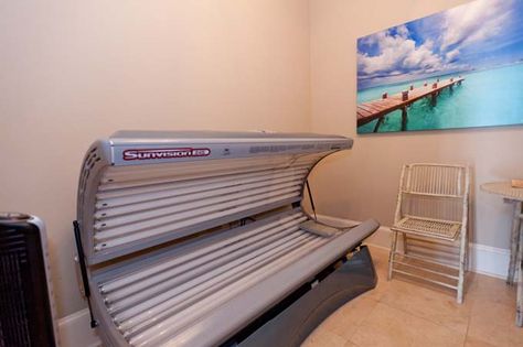 Tanning Room Decor, Tan Bedroom, Fitness Center Design, Tanning Room, Tanning Salon, Tanning Bed, Bed Room, Fitness Center, Nail Tech