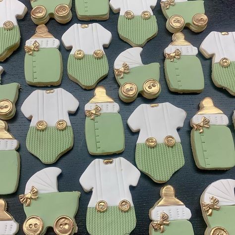 Babyshowerparty Ideas, Shower 2023, Babyshower Party, Shower Cookies, Tough Cookie, Baby Shawer, Gold Baby Showers, Baby Shower Cookies, Instagram Baby