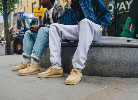 Wallabees Street Style, Wallabee Outfit Men, Clark’s Wallabee Outfit, Mens Clarks Wallabees Outfit, Clarks Shoes Mens Outfit, Clarks Wallabees Men Outfit Mens Fashion, Clarks Shoes Outfit, Clark Wallabees Men Outfit, Clarks Wallabees Men Outfit