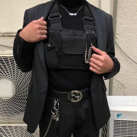 Men's streetwear outfit, gucci belt Gucci Outfit Men, Dark Grunge Outfits, Deku Aesthetic, E Boy Outfits, Goth Techwear, Gucci Belt Outfit, Eboy Aesthetic, Formal Streetwear, Mens Streetwear Outfits