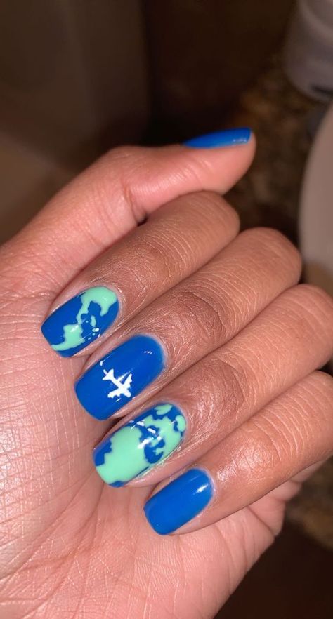 Earth Day Nails Design, Road Trip Nails, National Park Nails, Earth Nails Designs, Earth Day Nails, Travel Nails Designs, Airplane Nails, Travel Nail Art, Mountain Nails