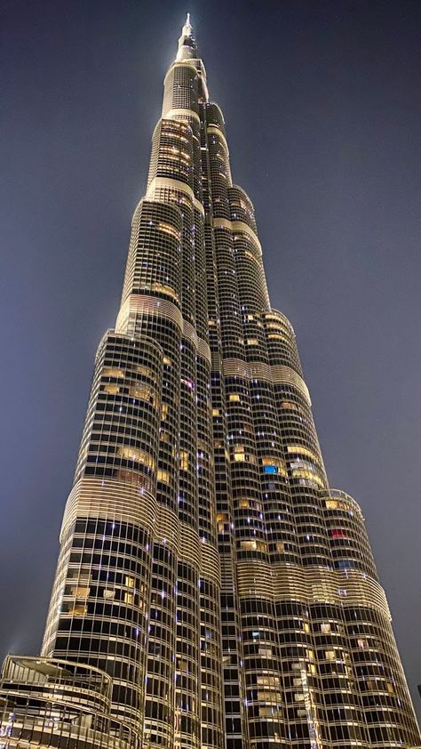 Lighting View Burj Khalifa Dubai Things To Do, Dubai Design Week, Dubai Frame, Dubai Aquarium, Underwater Restaurant, California Architecture, City Life Photography, Dubai Architecture, Khalifa Dubai