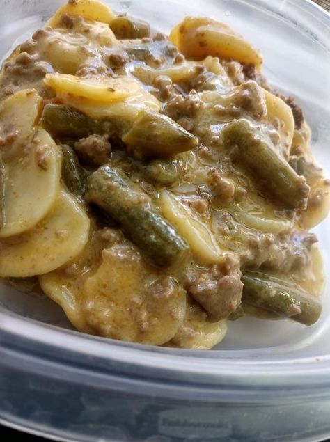 Hamburger Scalloped Potatoes Green Bean Casserole Recipe – Tnextrecipes Ground Beef And Canned Potatoes, Boxed Scalloped Potatoes Recipes, Scalloped Potato Casserole, Homemade Scalloped Potatoes, Hamburger Potato Casserole, Hamburger And Potatoes, Chinese Pepper Steak, Green Bean Casserole Recipe, Hotdish Recipes