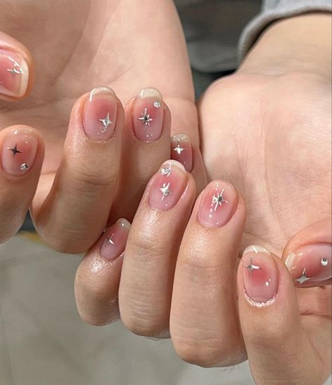 Blush Gel Nails, Star Nails Simple, Blush Nails Pink, Cherry Heart Nails, Silver Star Nails, Natural Nail Designs, Hello Nails, Hippie Nails, Short Gel Nails