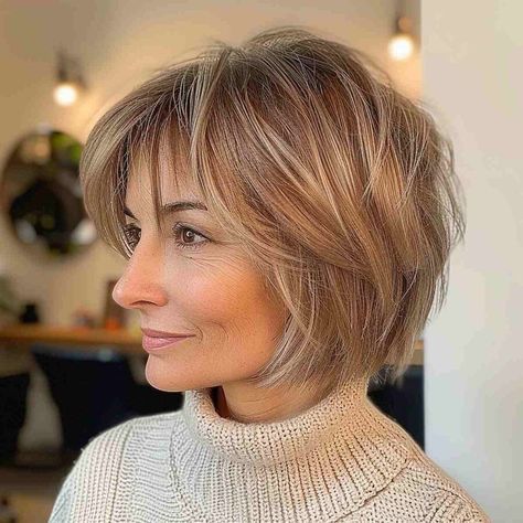 Chin-Length Haircuts in 2024 Are In! 45 Irresistible Ways to Get It Curlie Hairstyles, Haircut Glasses, Haircut Bangs, Haircut Layered, Hairstyles Layered, Choppy Bob Hairstyles For Fine Hair, Chin Length Cuts, Chin Length Haircuts, Hairstyles For Thick Hair