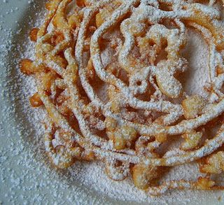 Funnel Cake! Homemade Funnel Cake, Funnel Cake Recipe, Funnel Cakes, Pecan Cake, Funnel Cake, Baking Mix, Banana Recipes, Deep Fried, Diy Food Recipes