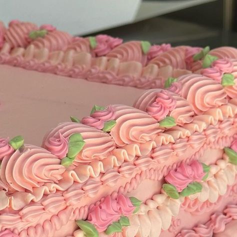 Sheet Cake Aesthetic, Vintage Sheet Cake, Pink Sheet Cake, Sheet Cake Decorating, Birthday Cake For Mum, Sheet Cakes Decorated, Baby Shower Sheet Cakes, Full Sheet Cake, Victorian Cakes