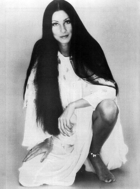 Cher hair Cher 70s Fashion, Cher 1970s, Cher Aesthetic, 70s Cher, Cher Hair, Young Cher, Cher 70s, Cher Fashion, Cher Outfits