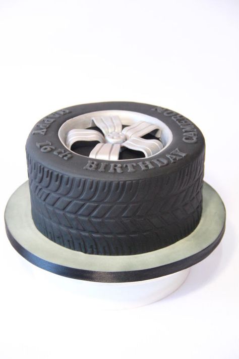 Tire Cake, Wheel Cake, Cars Birthday Cake, Wheel Craft, Gateaux Cake, Birthday Cakes For Men, Car Cake, Rims For Cars, Cakes For Men