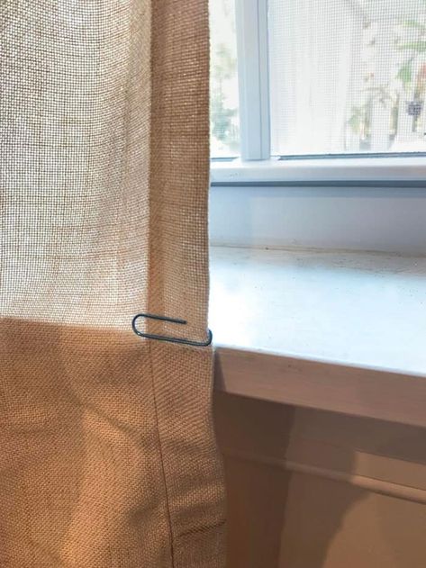 How To Make Cafe Curtains Without Sewing - The Honeycomb Home Diy Cafe Curtains, Curtains Without Sewing, Diy Drapes, Cafe Curtains Kitchen, Curtain Wire, Tea Towels Diy, Half Curtains, Diy Interior Decor, Cafe Curtain