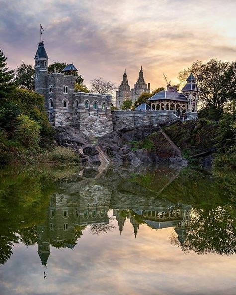 Belvedere Castle Central Park, Central Park Aesthetic, Belvedere Castle, Winter In New York, Visiting New York, Ny Trip, Castle Aesthetic, Nyc Park, Nyc Aesthetic