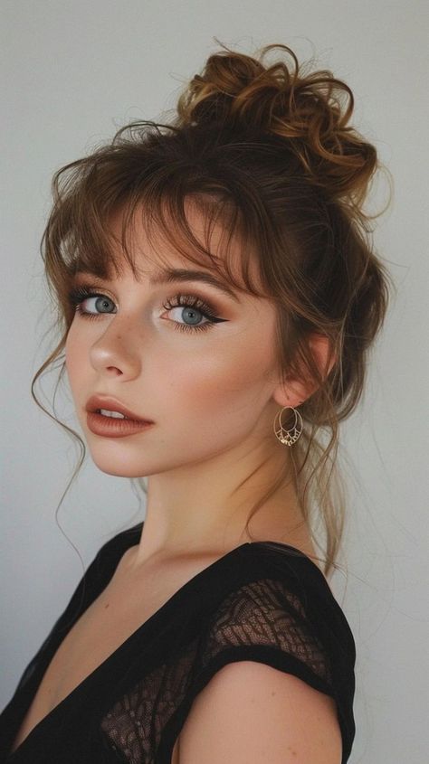 Family Photo Makeup, Smoky Makeup Looks, Casual Makeup Looks, Office Makeup Looks, Full Face Makeup Looks, Romantic Makeup Looks, Birthday Makeup Ideas, Prom Makeup Look, Makeup Looks Winter