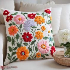 Simple Hand Embroidery Designs, Punch Pillow, Simple Pillow, Silk Ribbon Embroidery Patterns, Classic Embroidery, Cushion Embroidery, Simple Hand Embroidery Patterns, Hand Embroidered Pillows, Pillow Embroidery