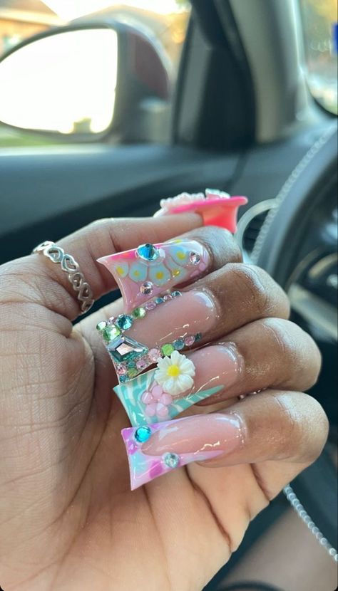 Long Acrylic Nails Charms, Tapered Duck Nails Long, Colorful Duck Nails, Spring Junk Nails, Duck Nails Black Women, Spring Baddie Nails, Flare Nails Acrylics, Khiamonique Tattoo, Medium Junk Nails