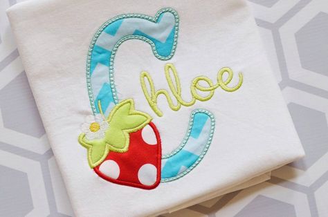 Personalized Burp Cloth, Designs For Embroidery, Applique Monogram, Machine Embroidery Applique, Alphabet Design, Applique Fabric, Embroidery Machines, Monogram Design, Embroidery Fonts