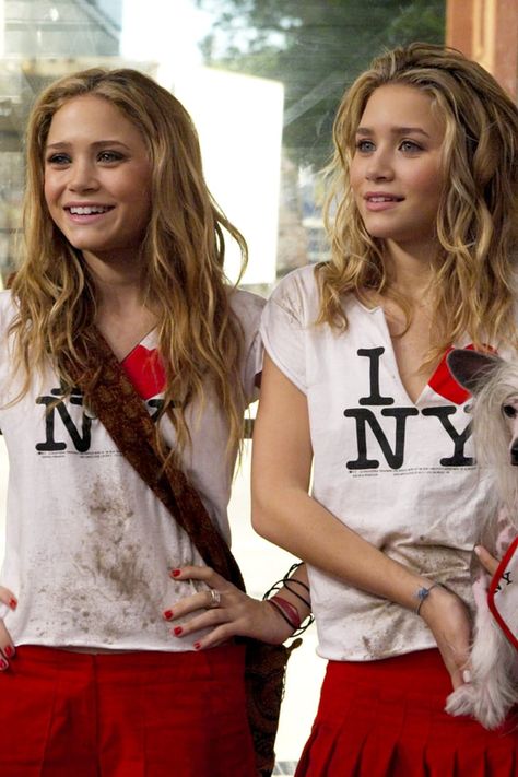 Reactions to Watching New York Minute in 2020 2000 Aesthetic, Ashley Mary Kate Olsen, Stars D'hollywood, New York Minute, Mary Kate Ashley, Olsen Twins, I Love Cinema, Mary Kate Olsen, I Love Ny