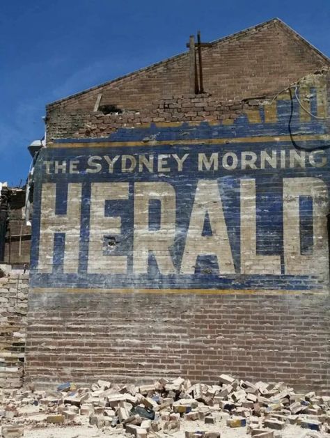 Ghost sign advertising The Sydney Morning Herald provides glimpse into the past Building Murals, Distressed Brick, Aussie Icons, Building References, Inspiring Pictures, Period Pieces, City Sign, Building Signs, History Events