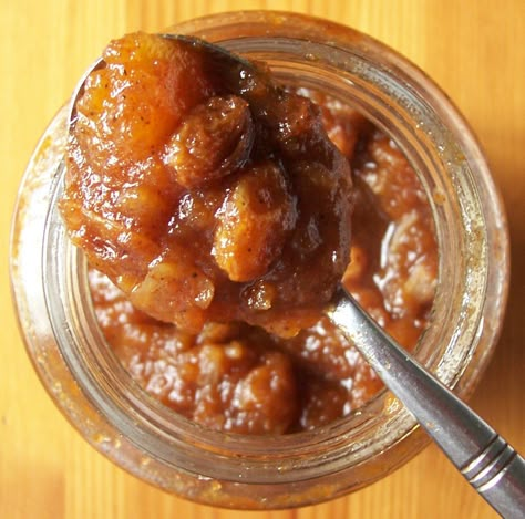 Apple Chutney Recipe, Apple Chutney, Sweet Sauces, Tomato Relish, Chutney Recipe, Jam And Jelly, Jelly Recipes, Chutney Recipes, Home Canning