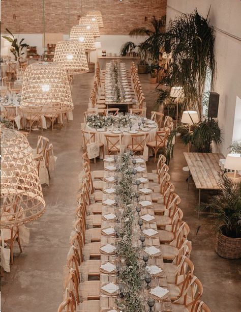 Boho Spanish Wedding, Minimal Chic Wedding Decor, Boho Minimal Wedding, Minimal Mediterranean, Farm Festival, Orange Farm, Bohemian Chic Weddings, Wedding Runner, Mediterranean Wedding