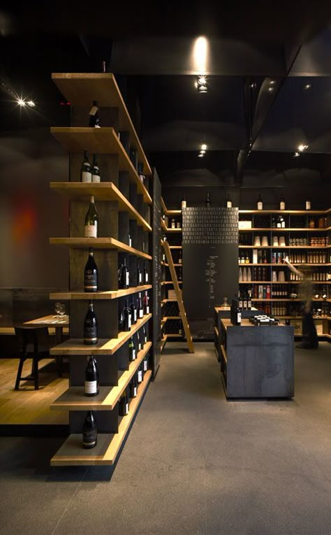 Wine Shop Interior, Decoration Restaurant, Design Café, Wine House, Wine Shelves, Homes Interior, Bar And Restaurant, Wine Display, Wine Store