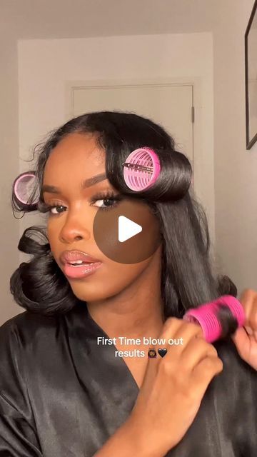 Halima on Instagram: "Blow out results, what did I do wrong?🥲 #blowout #hair #reels" Roller Set Blow Dried Hair, Medium Blowout Hairstyles Black Women, Blown Out Black Hair, Blowout Hair Natural With Curls, Blow Out Curls Black Woman, Blow Out Hair Black Hairstyles, Short Natural Blowout, Quick Styles On Blown Out Natural Hair, Pinup Curls Long Hair