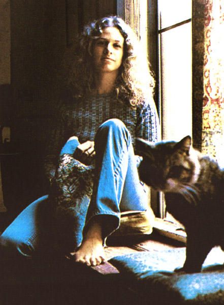 Carole King wrote and sang such great music  in the 70s and she's still going! Description from pinterest.com. I searched for this on bing.com/images Carol King, Carole King, We Will Rock You, Musica Rock, Great Albums, I'm With The Band, Cat People, Those Were The Days, Beautiful Voice