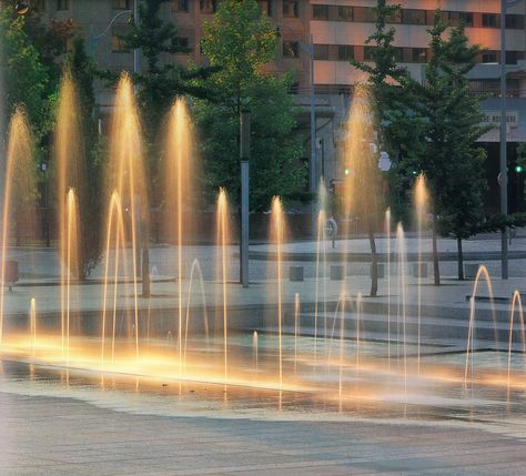 Fountain Plaza, Water Feature Lighting, Landscaping With Fountains, Park Fountain, Fountain Park, Plaza Design, Mediterranean Exterior, Landscape Design Drawings, Urban Landscape Design