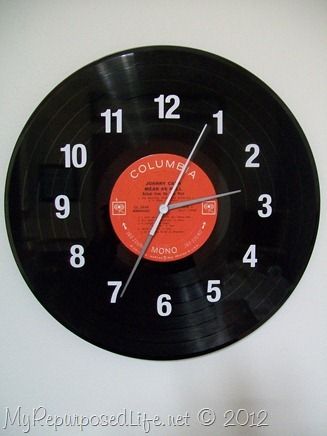 Take 2 Tuesday {repurpose everyday items} WOW! I am telling my age with this record turned into a clock!~