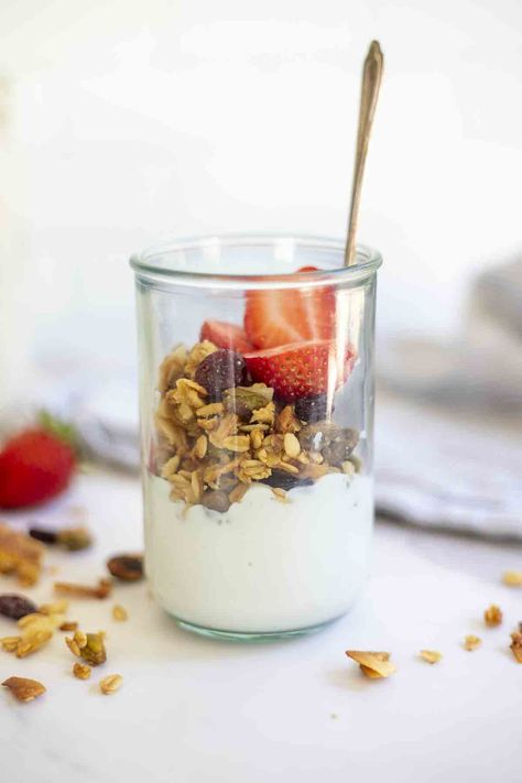 Sourdough Granola Homemade Parfait, Sourdough Granola, Fwtfl Recipes, Chemo Diet, Almond Granola Recipe, Yogurt Parfait Bar, Healthy Homemade Granola Recipe, Vanilla Almond Granola, Flavor Combos