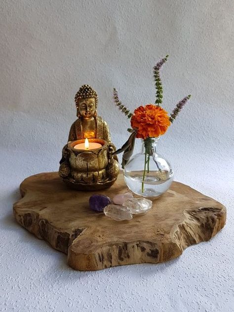 Yoga Altar, Yoga Room Design, Zen Corner, Home Yoga Room, Yoga Meditation Room, Spiritual Room, Yoga Room Decor, Buddha Garden, Meditation Room Decor