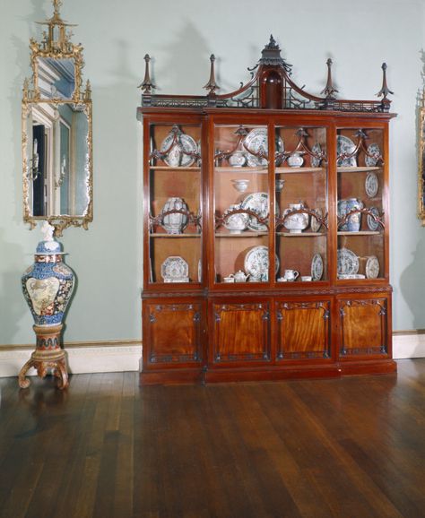 Chinoiserie cabinet possibly by Thomas Chippendale (1718-1779) in the Blue Drawing Room at Shugborough. Inv. no. 1270692. ©National Trust Images/Geoffrey Shakerley Chinoiserie Cabinet, Cliveden House, Chippendale Design, Chippendale Furniture, Thomas Chippendale, Luxe Living Room, Thames River, English Manor Houses, Blue Drawings