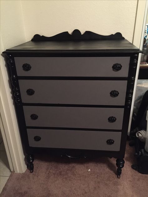 Rachel's "new" dresser. A little 'Nightmare Before Christmas' feel Boys Dressers, Nightmare Before Christmas Room, Nightmare Before Christmas Bedroom, Dresser Remodel, Christmas Bedroom Ideas, Dresser Ideas, Upcycled Furniture Diy, Nursery Room Design, Goth Home Decor