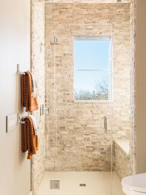 Stacked Stone Walls, Stone Shower, Stone Bathroom, Deco Nature, Tile Trends, Bathroom Tub, Bathroom Plants, Bathroom Tile Designs, Bathroom Shower Tile