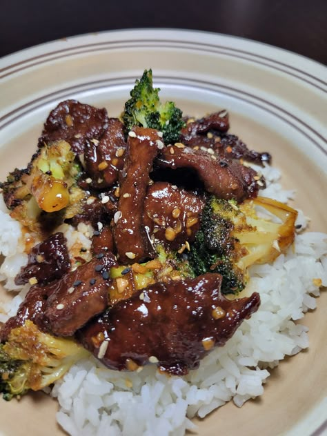 Venison Tips Recipe, Venison Recipes Crockpot, Easy Venison Recipes, Deer Steak Recipes, Venison Tenderloin Recipes, Venison Steak Recipes, Crockpot Steak Recipes, Crockpot Beef And Broccoli, Ground Venison Recipes