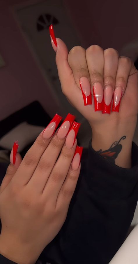 Red Stiletto Valentines Nails, Medium Red French Tip Nails, French Tip Red Acrylic Nails, Black Red French Tip Nails, Red Outline Nails, Red Accent Nails, Red Tips Nails, Red Nails Black Women, Acrylic Nails Red