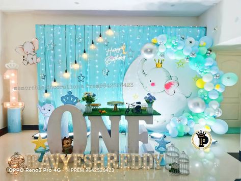 1 Year Birthday Stage Decoration, 1 St Birthday Decoration Ideas Indian, Outdoor 1st Birthday Party Decorations, Balloon Stage Decorations, Birthday Party Stage Decorations, First Birthday Stage Decorations, Birthday Hall Decorations, Birthday Stage Decoration Ideas, Birthday Stage Decoration